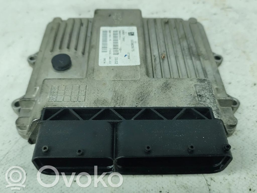 Suzuki Swift I Unidad de control/módulo del motor