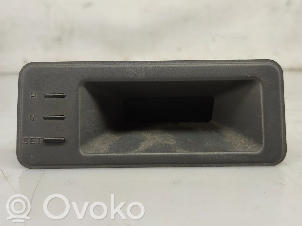 Mitsubishi Space Wagon Kello 