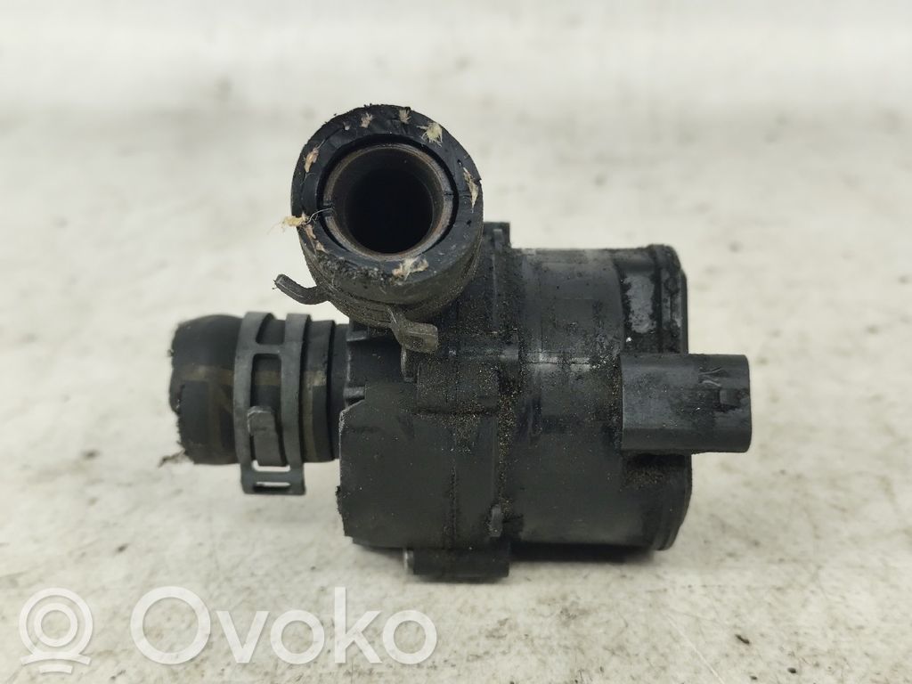 Skoda Superb B8 (3V) Bomba de agua 
