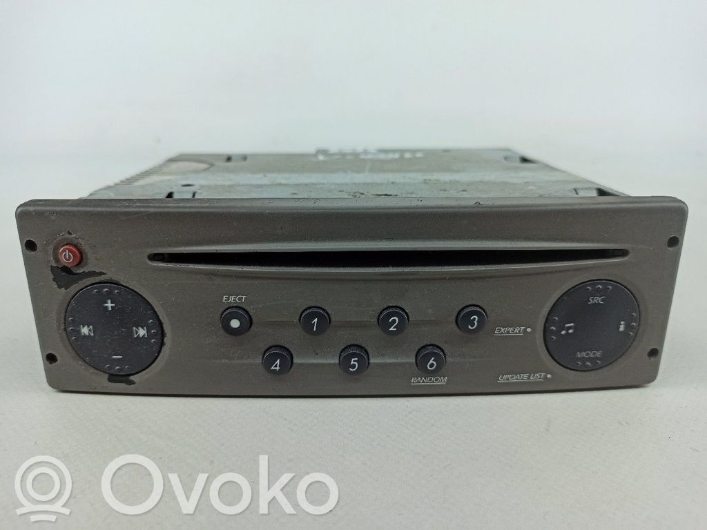Renault Kangoo II Panel / Radioodtwarzacz CD/DVD/GPS 