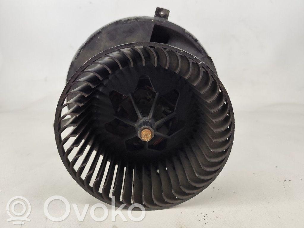 Volkswagen PASSAT B7 Ventola riscaldamento/ventilatore abitacolo