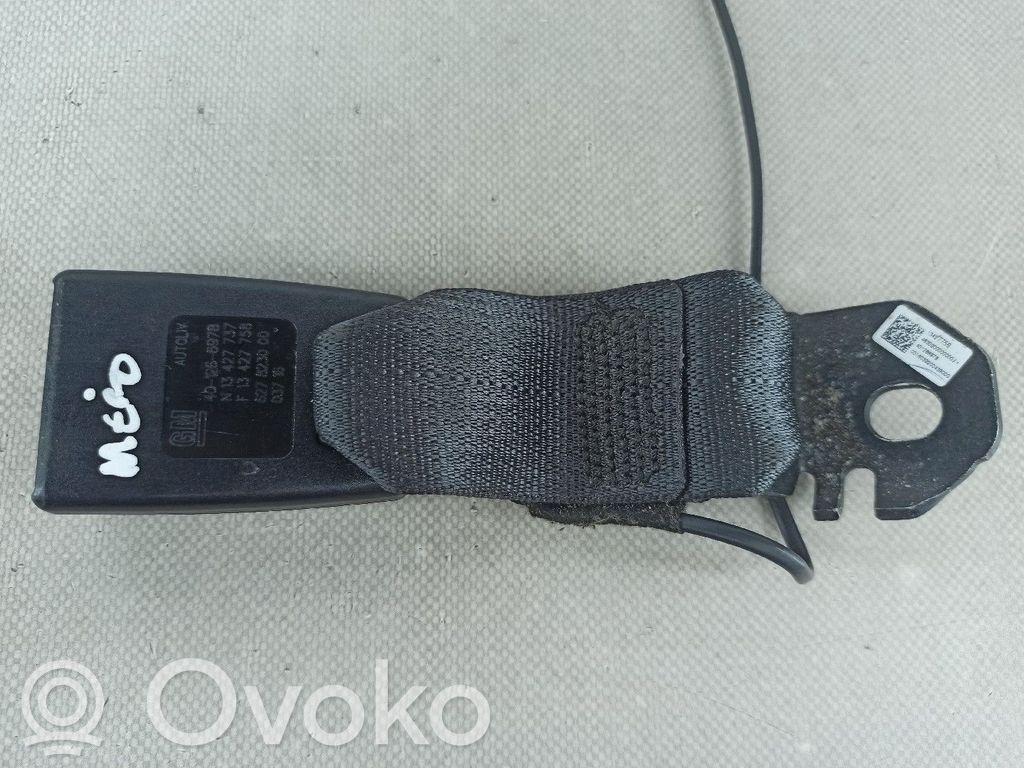 Opel Corsa E Keskipaikan turvavyön solki (takaistuin) 