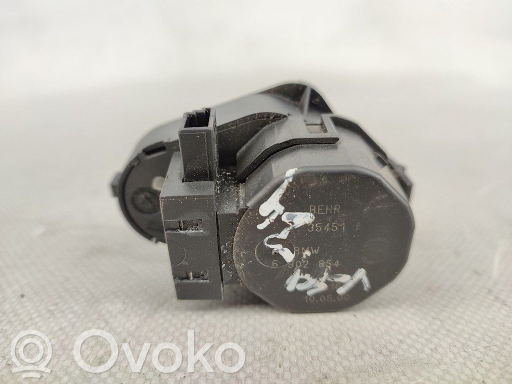 Motor/activador trampilla de calefacción   6902854