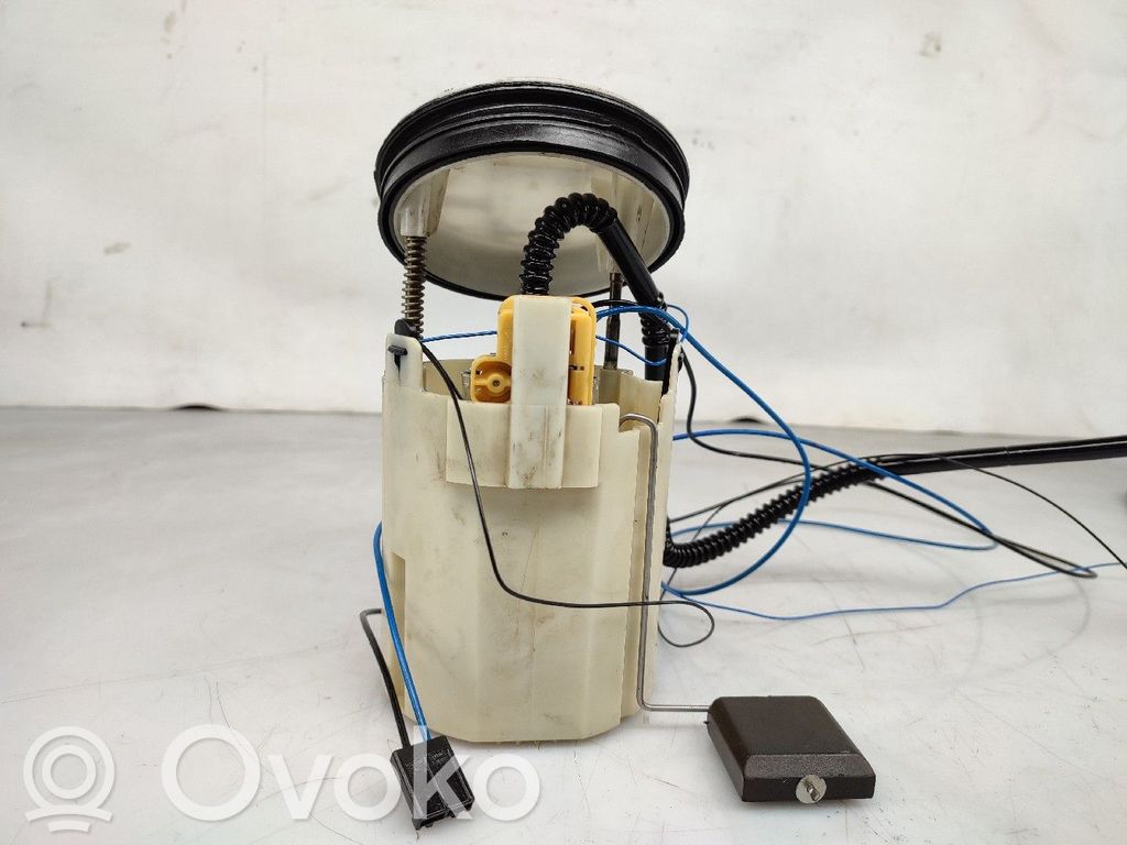 Mercedes-Benz CLS C219 Sensor de nivel de combustible 