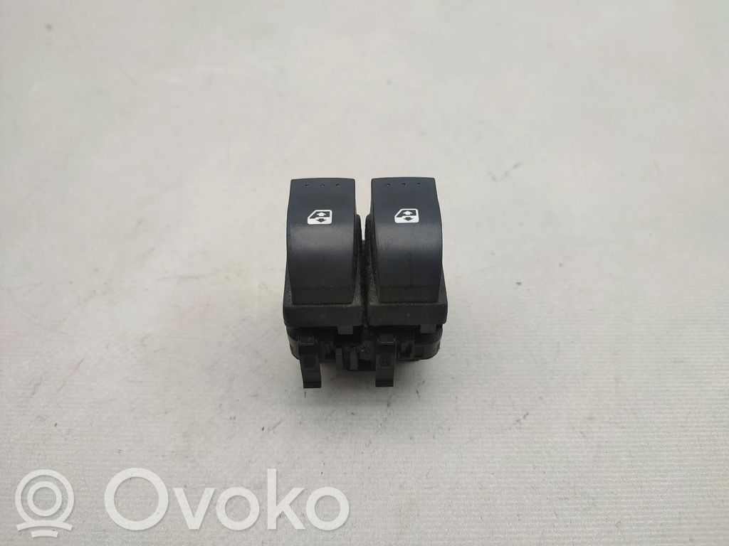 Renault Clio II Electric window control switch 