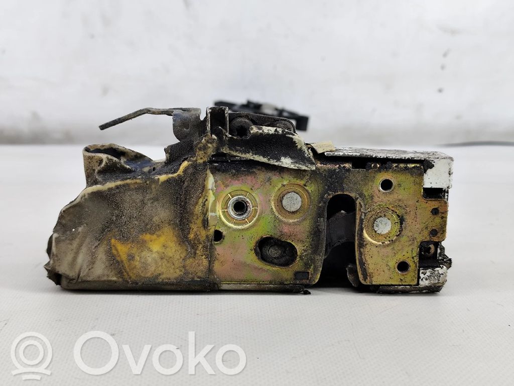 Etuoven lukko   40379412V,6PINOS,7M1837012T