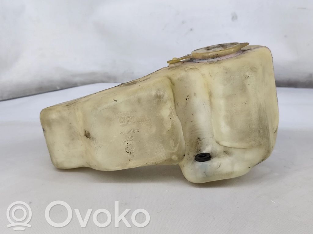 Opel Kadett E Langų skysčio bakelis 