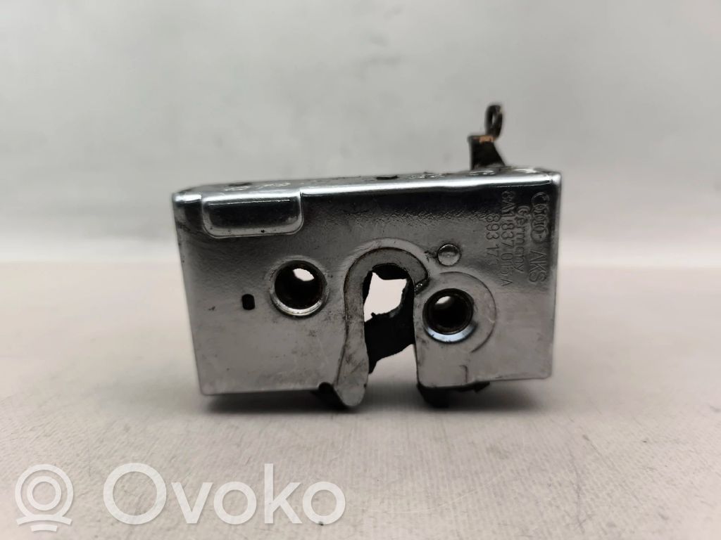 Priekšpusē slēdzene   8A1837015A