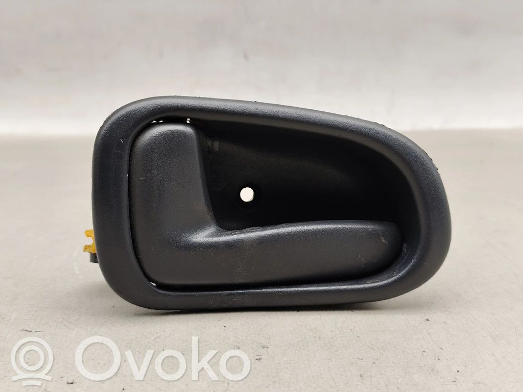 Toyota Corolla E110 Внутренняя ручка 