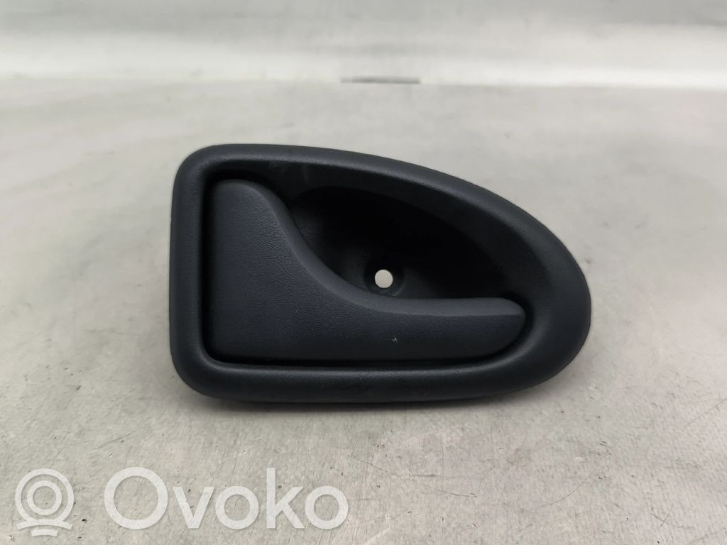 Renault Megane I Manecilla externa puerta trasera 