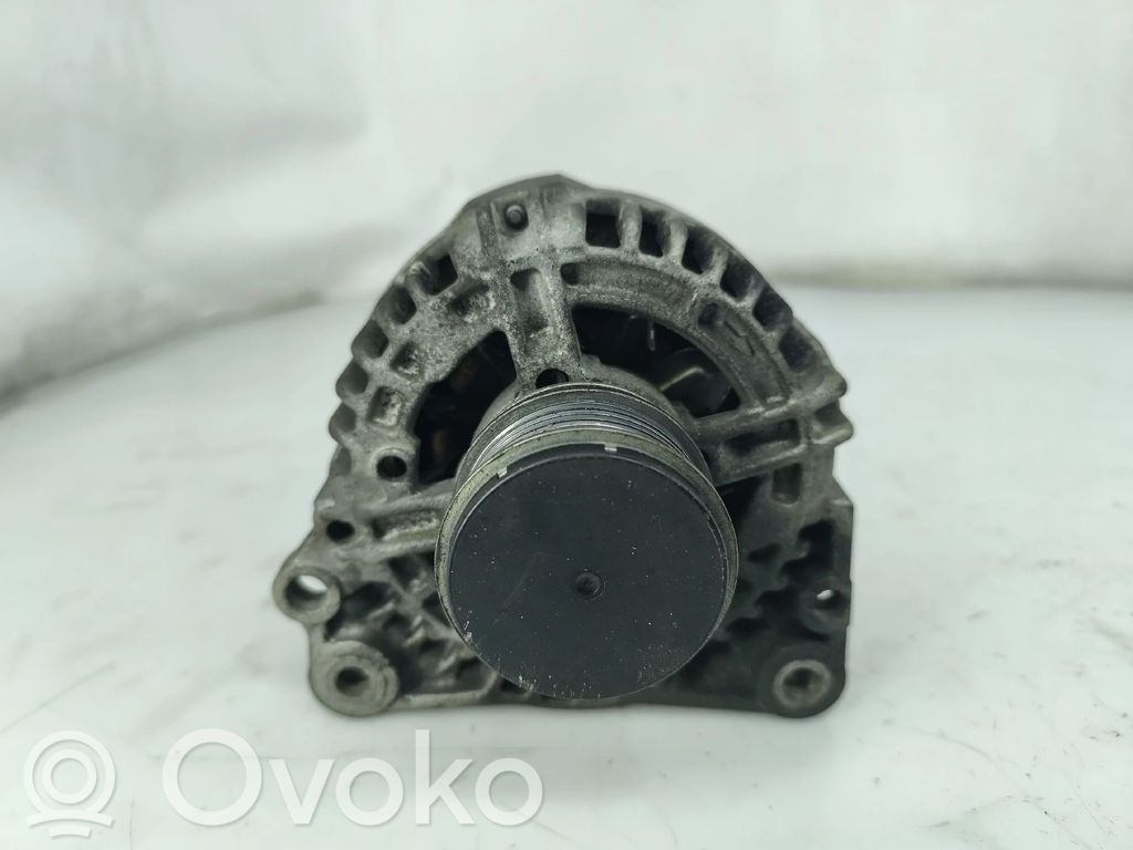 Volkswagen Golf IV Generatore/alternatore 