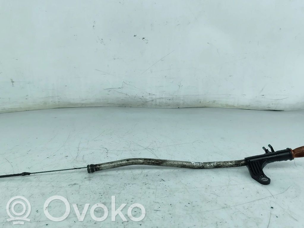 Citroen C4 II Picasso Rura wlewu oleju 