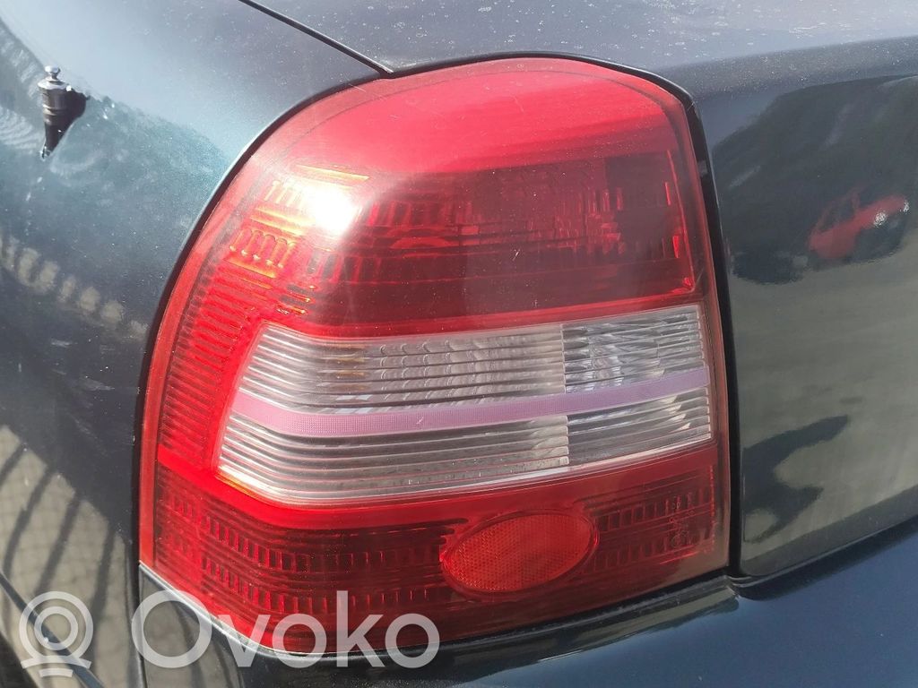 KIA Shuma Lampă spate în capacul portbagajului