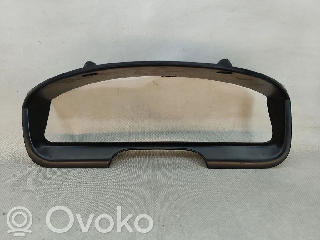 Toyota Carina T190 Prietaisų skydelio apdaila 