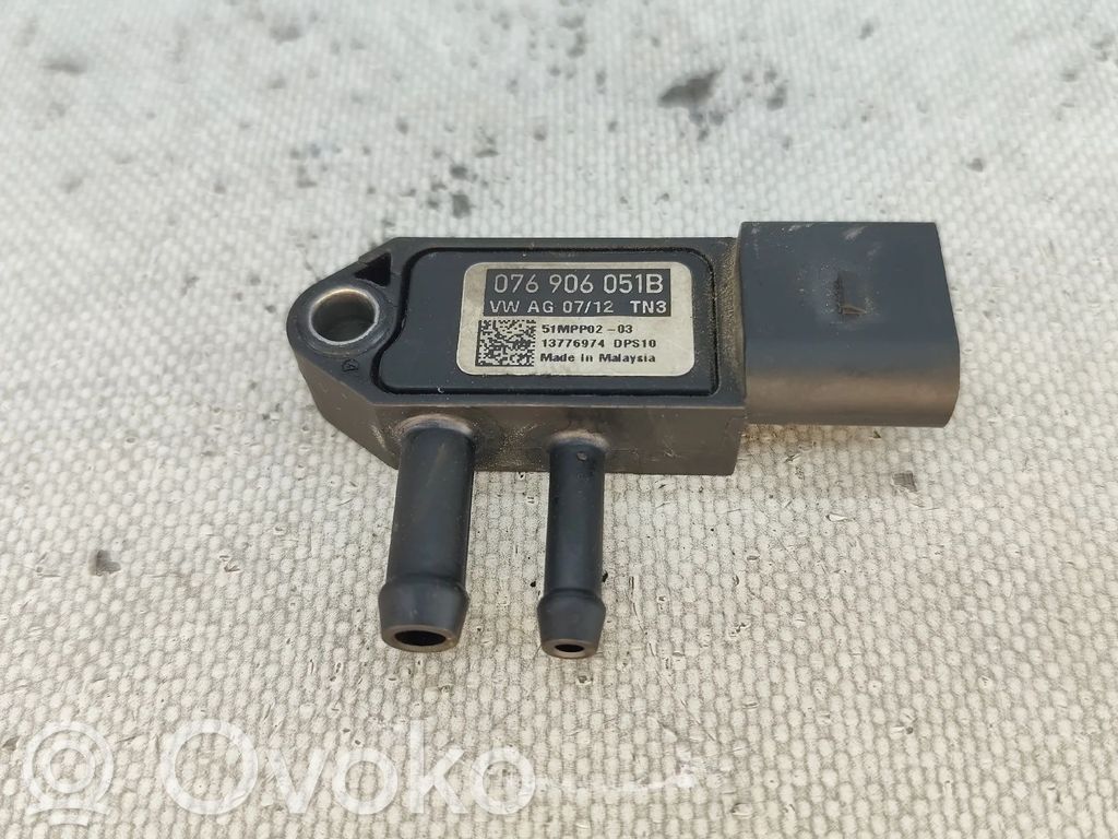 Sensor de temperatura del escape   076906051B,3PINOS