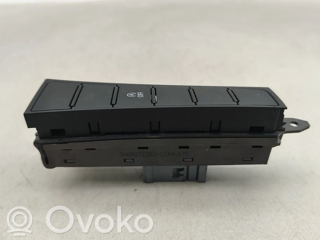 Volkswagen PASSAT B7 Comutator/buton multifuncțional 