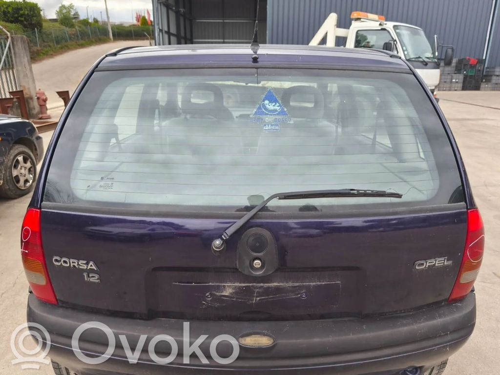 Tailgate/trunk/boot lid   NUA