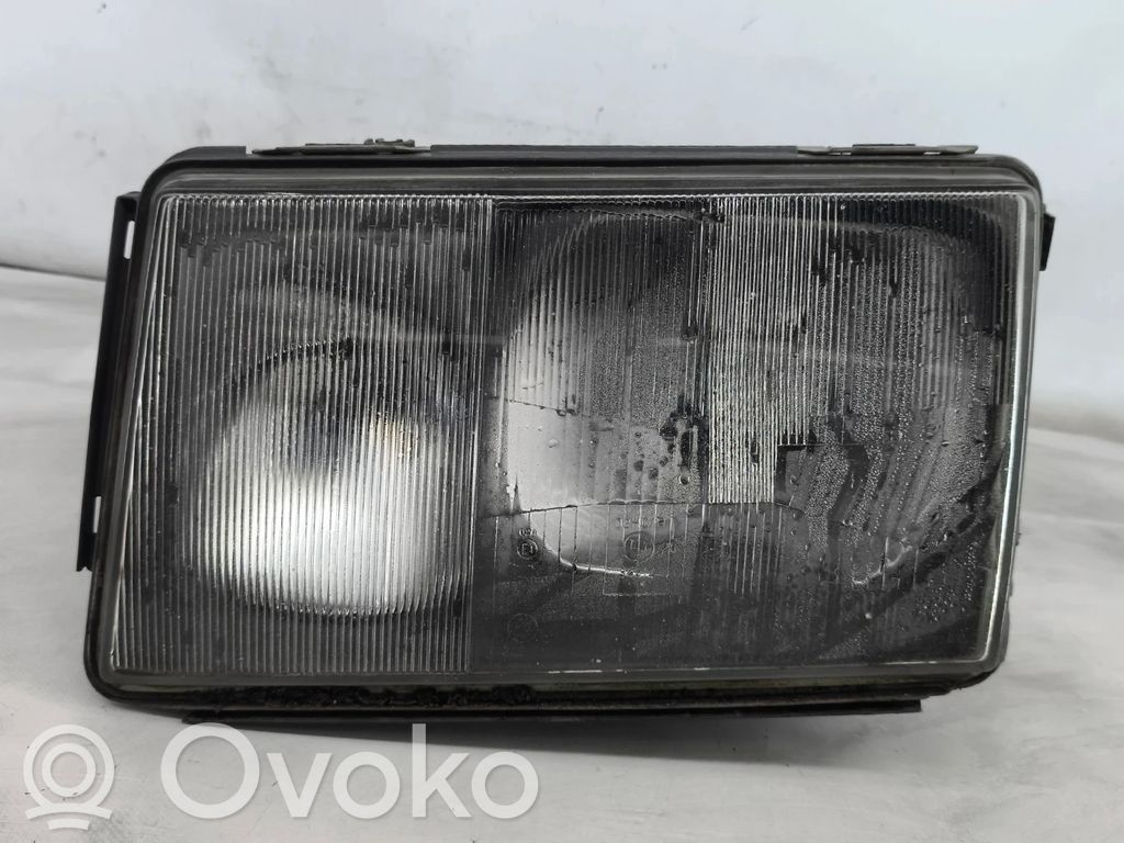 Mercedes-Benz E W124 Lampa przednia 