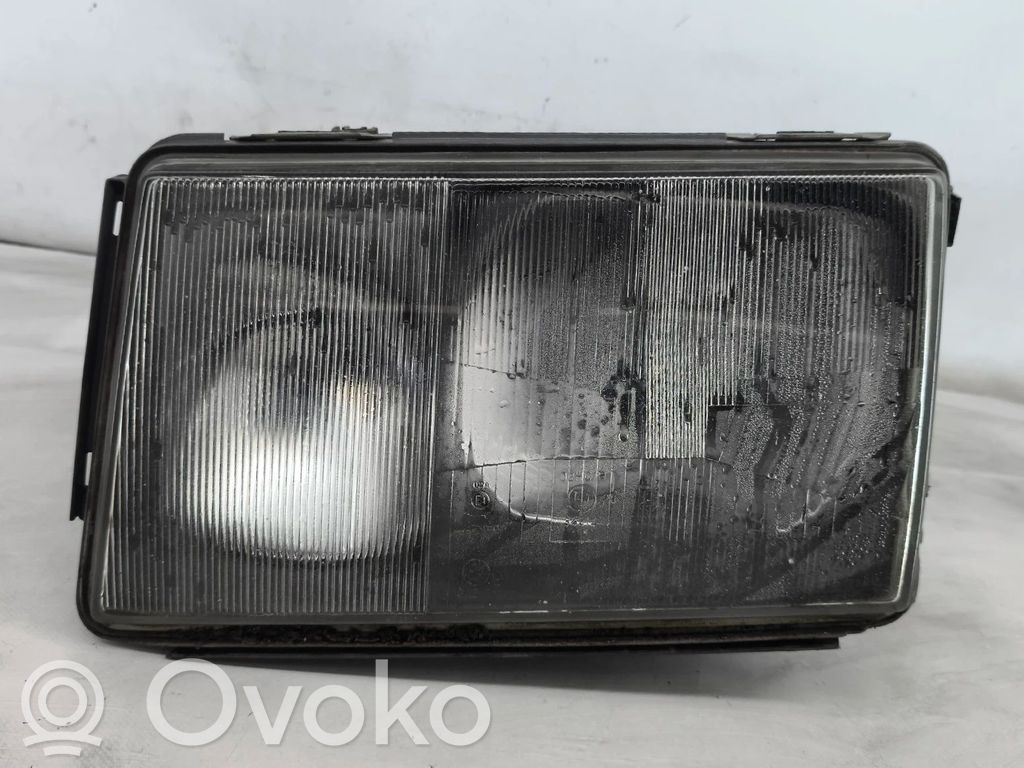 Mercedes-Benz E W124 Lampa przednia 