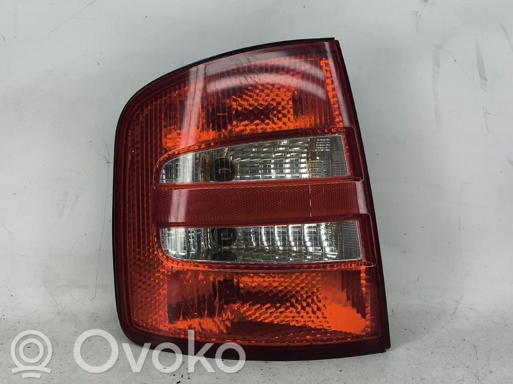 Skoda Fabia Mk1 (6Y) Lampă spate în capacul portbagajului 