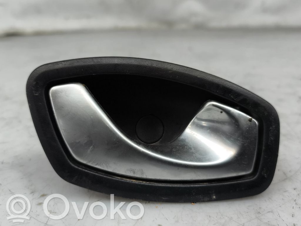 Renault Clio IV Klamka zewnętrzna drzwi tylnych
