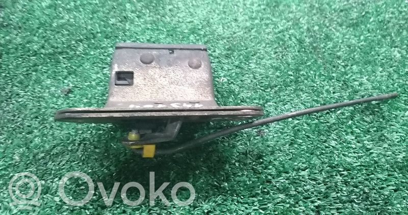 Volvo S40, V40 Aizmugurējā pārsega slēdzene (ārpusē)