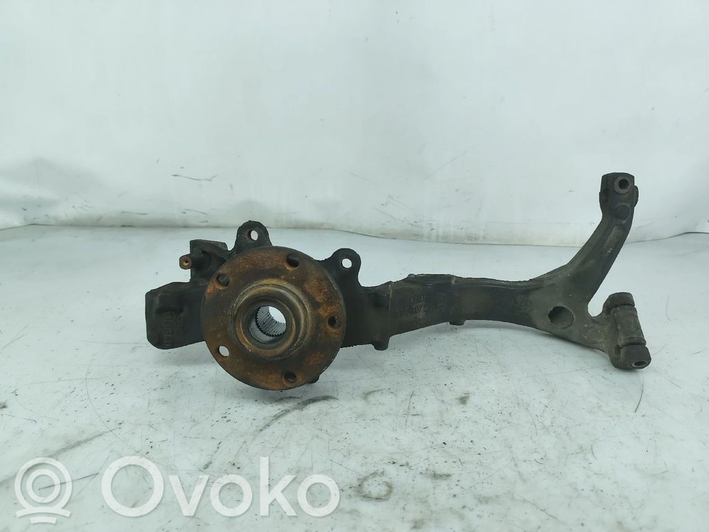 Achsschenkel vorne   8D0407258