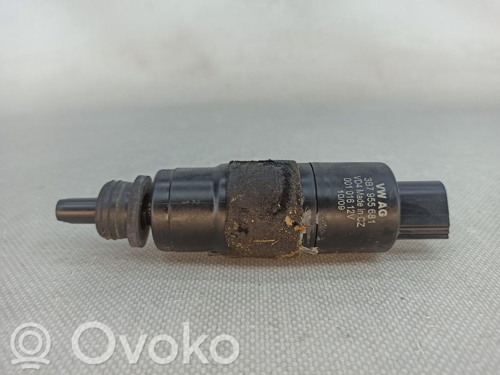 Pompa lavavetri parabrezza/vetro frontale   3B7955681,2PINOS