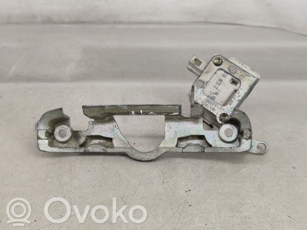Volkswagen Polo IV 9N3 Serratura portiera di carico 