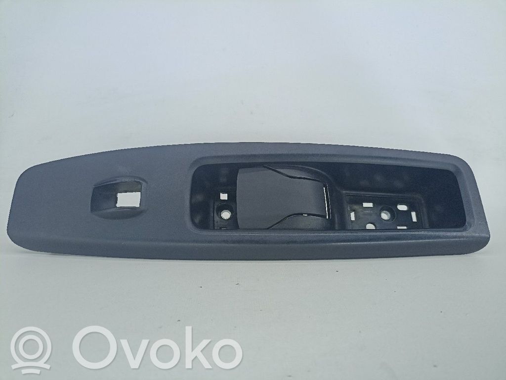 Fiat Doblo Support poignée extérieur de porte avant 