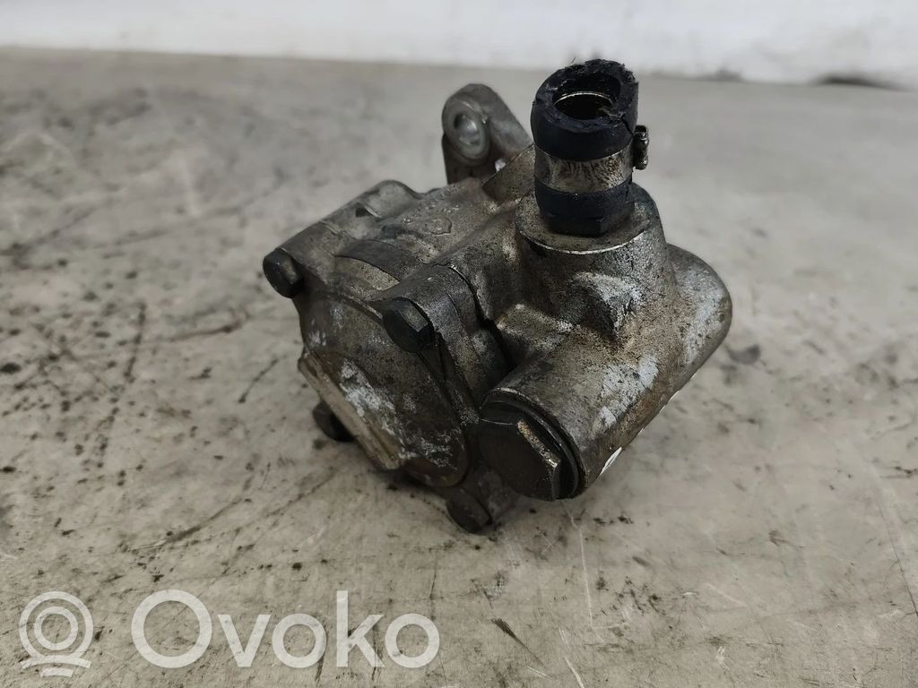 Ohjaustehostimen pumppu   85501142