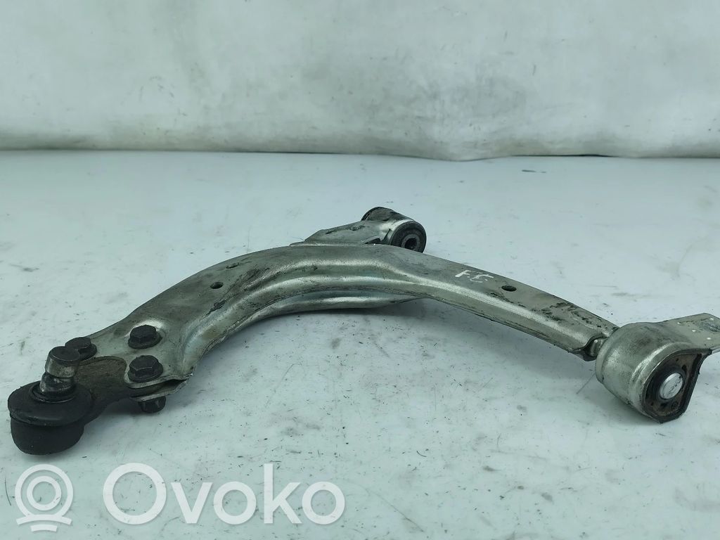 Peugeot 306 Triangle bras de suspension inférieur avant 