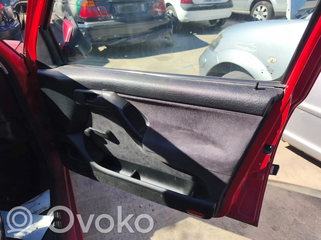 Volkswagen Vento Garniture de panneau carte de porte avant