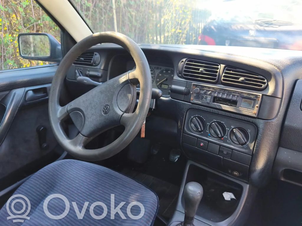 Volkswagen Vento Kojelauta 