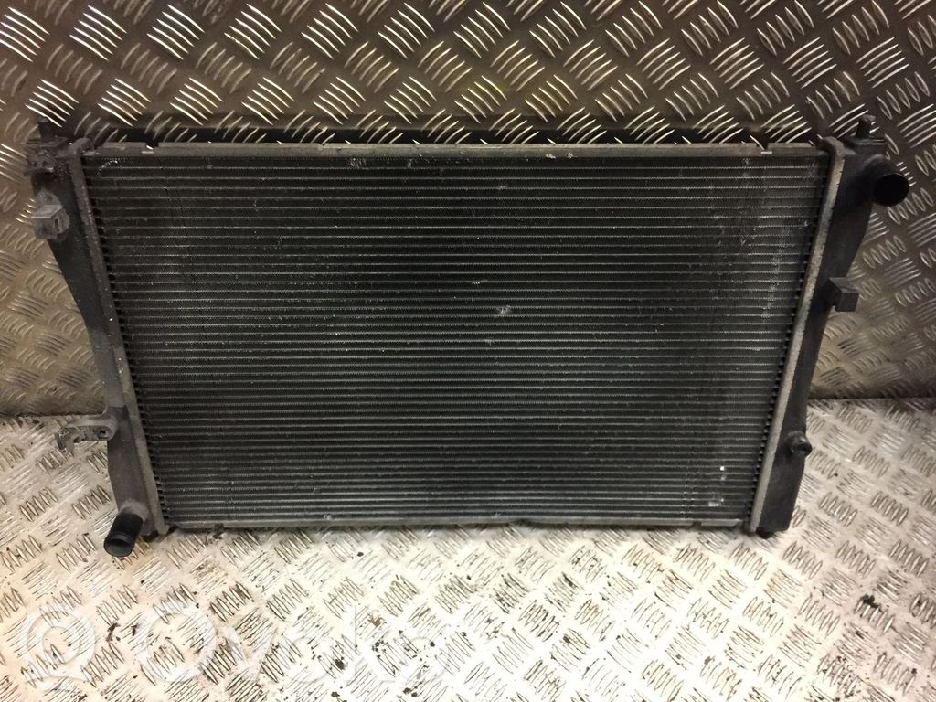 Coolant radiator