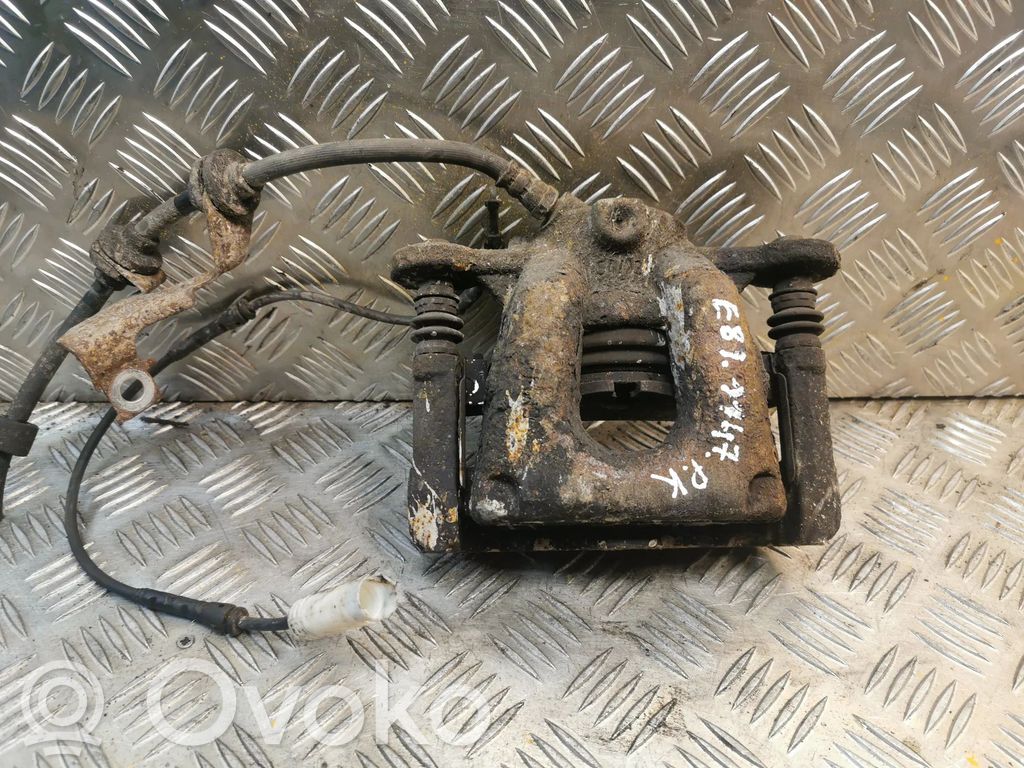 Caliper de freno delantero