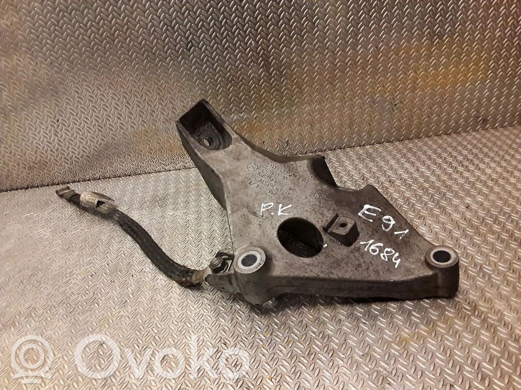 Engine mounting bracket   6775041