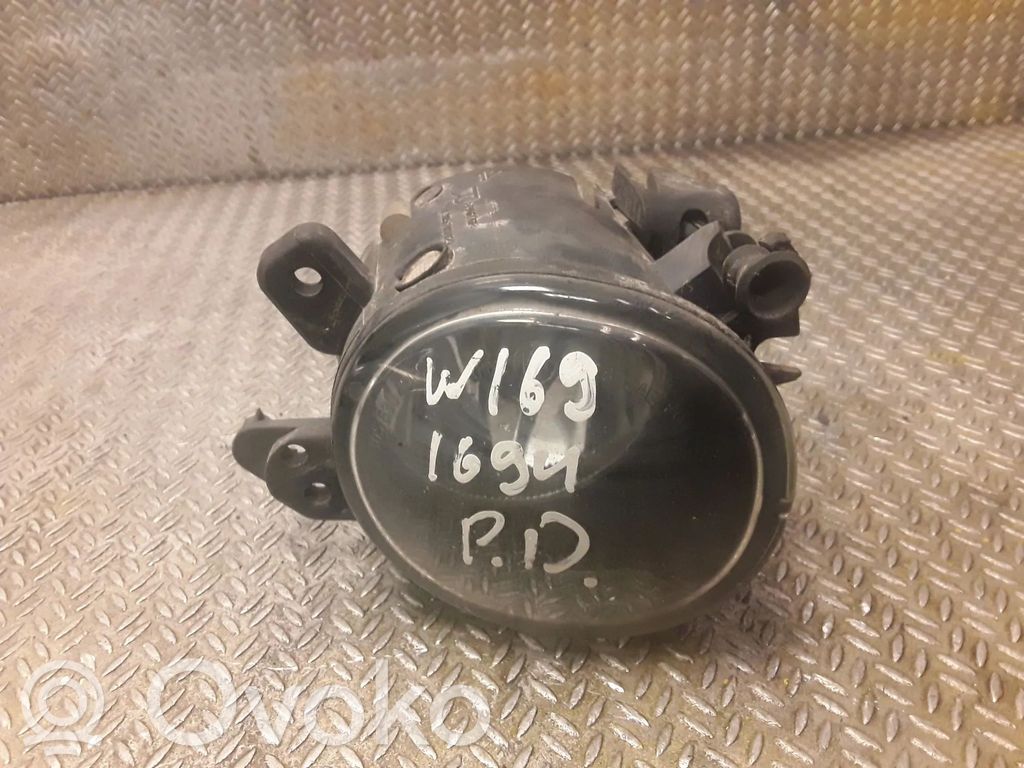 Mercedes-Benz A W169 Etusumuvalo 