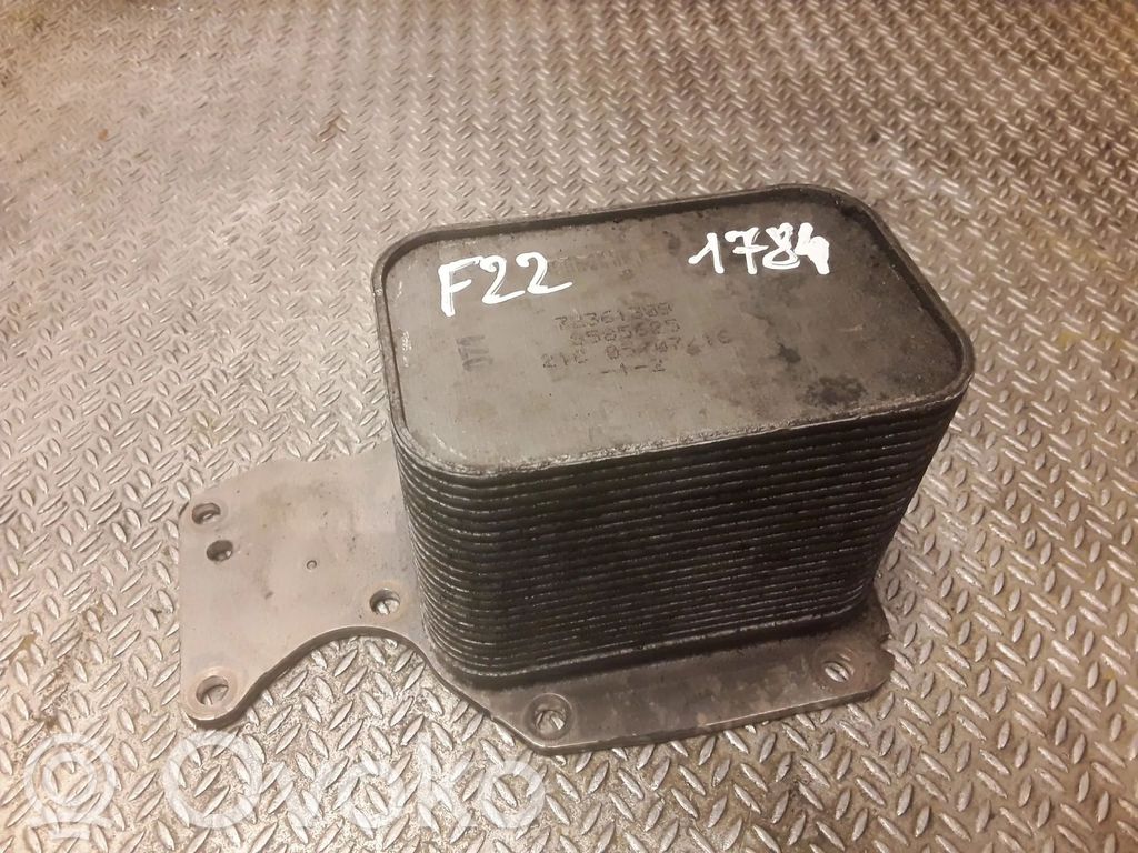 BMW 2 F22 F23 Radiator ulei motor 