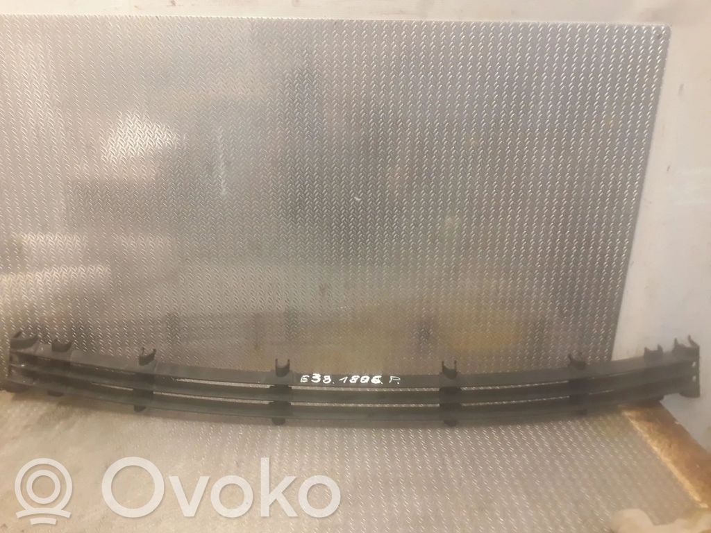 Etusäleikkö   8236312