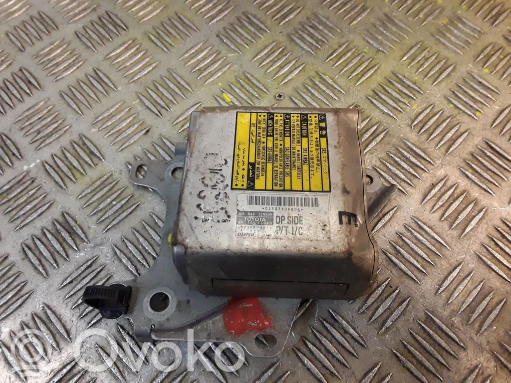 Lexus IS 200-300 Airbag control unit/module 