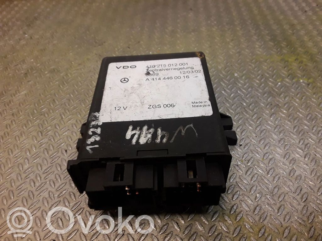 Mercedes-Benz Vaneo W414 Unidad de control/módulo del bloqueo de puertas 