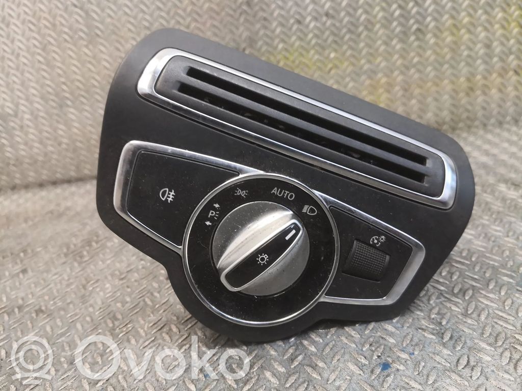 Mercedes-Benz C W205 Light switch 