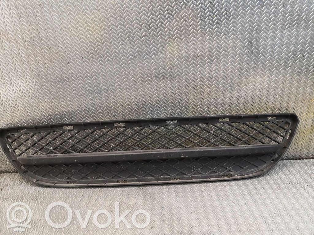 Grille de calandre avant   7154555