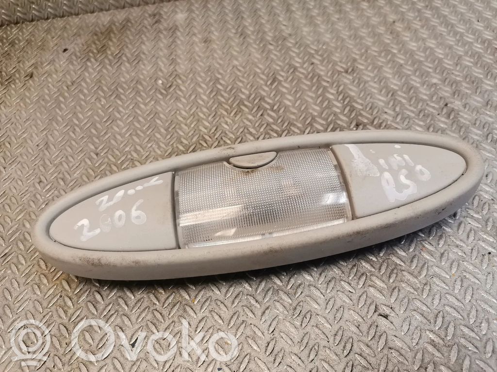Światło fotela przedniego   6961986