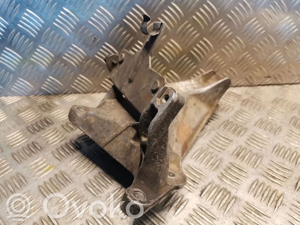 BMW 1 E81 E87 Suport motor 