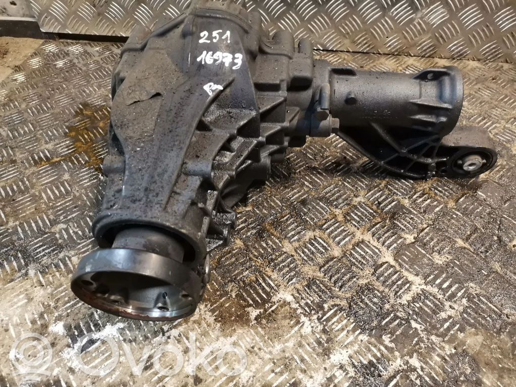 Mercedes-Benz R W251 Mechanizm różnicowy przedni / Dyferencjał 