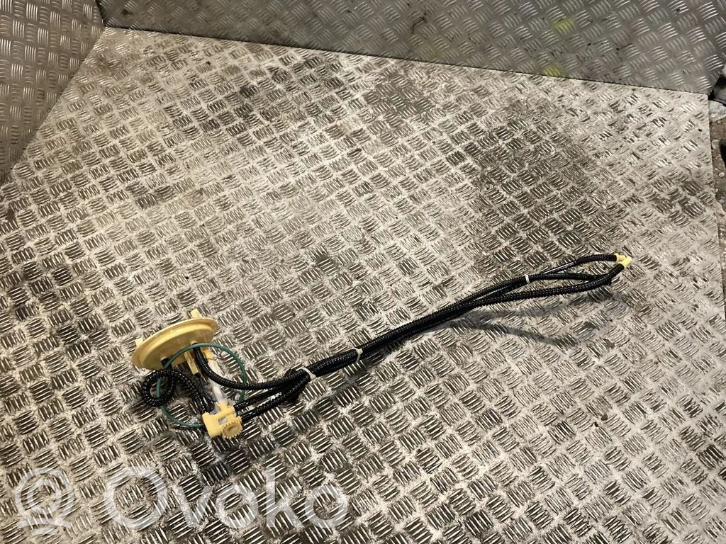 Mercedes-Benz E W212 Bomba interna de combustible 