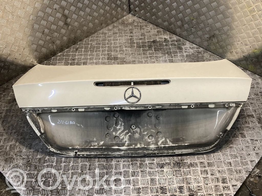 Mercedes-Benz E W211 Puerta del maletero/compartimento de carga 