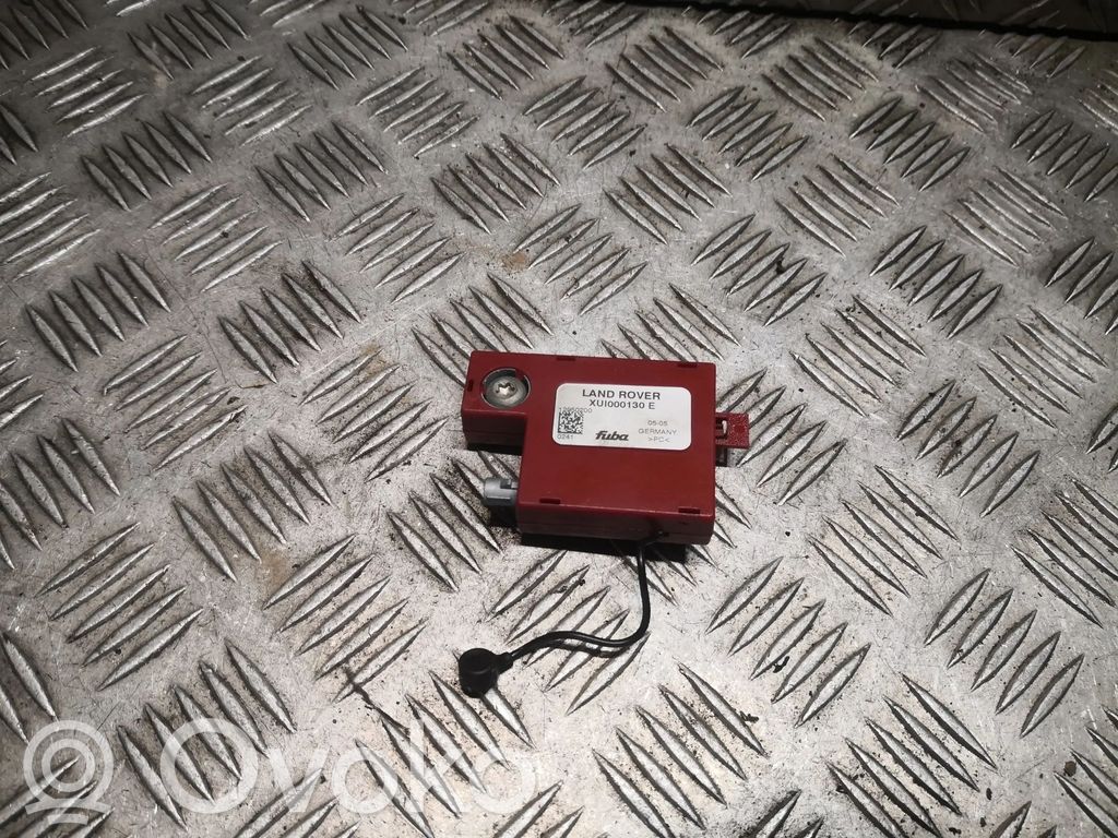 Land Rover Discovery 3 - LR3 Aerial antenna amplifier 